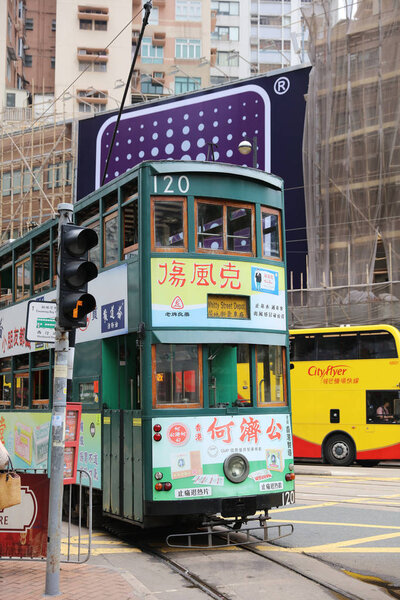 двухэтажные трамваи на острове H K
,