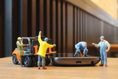 Mini işçi genel cep telefonu inceleme