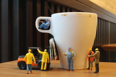 Minyatür insanlar işçileri kapatın