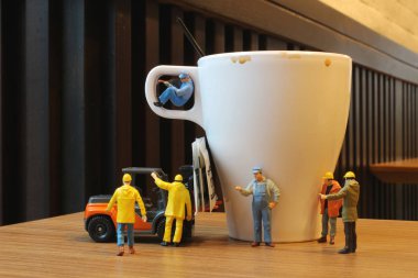 Minyatür insanlar işçileri kapatın