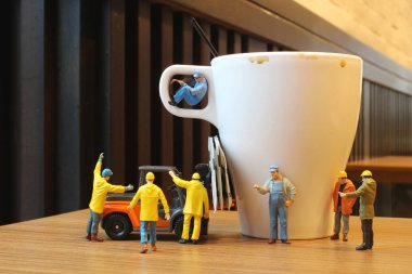 Minyatür insanlar işçileri kapatın