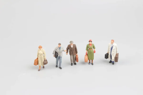 Gente de negocios en miniatura a bordo — Foto de Stock