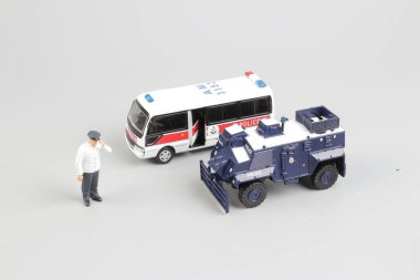 küçük silah polisle alay