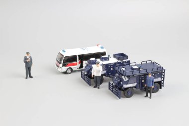 küçük silah polisle alay