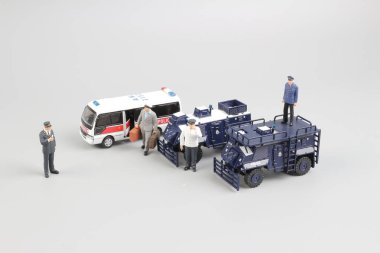 küçük silah polisle alay