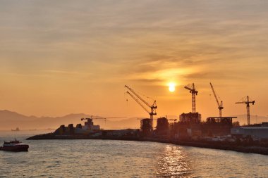 west kowloon adlı yapım aşamasındadır 