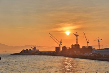 west kowloon adlı yapım aşamasındadır 