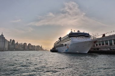 Tsim Sha Tsui, Hong Kong 'daki okyanus terminalinde Cruise