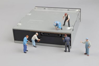 Mini mühendis ve işçi toplantı ve Cd rom 