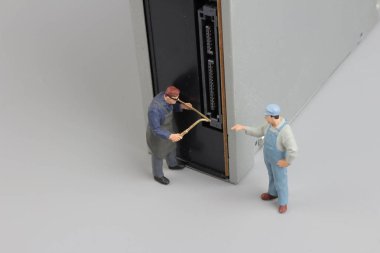 Mini mühendis ve işçi toplantı ve Cd rom 