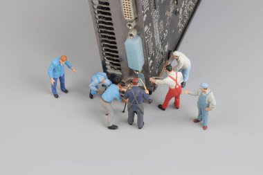 bilgisayar onarım kavramı ile mini rakamlar ve bileşenleri