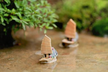 rakamlar ile çiçek bonsai ağacı göster