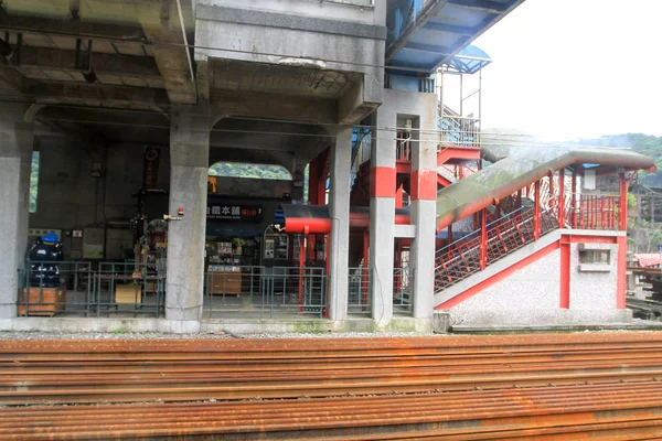 Riufang is een spoorwegstation op de Taiwan — Stockfoto
