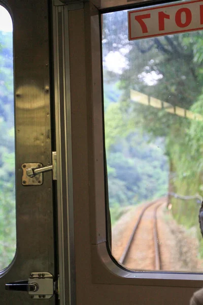 Trem limpo em Taipei, Taiwan em 2011 — Fotografia de Stock