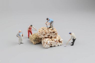 Mini çalışan kesim gevrek pirinç tedavi çubuk