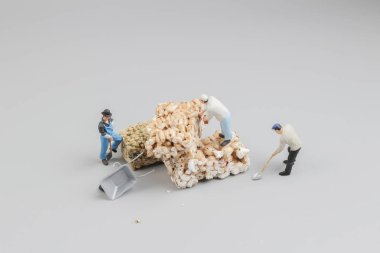 Mini çalışan kesim gevrek pirinç tedavi çubuk