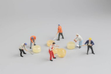 Mini şeker ile işçilerin ressamlar 