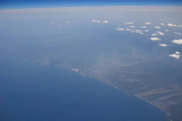 Talaj magas-fénykép a föld felett — Stock Fotó