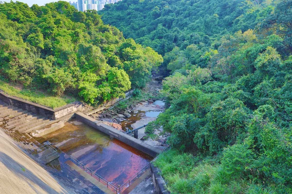 Плотина Абердинского водохранилища, Абердинское водохранилище , — стоковое фото