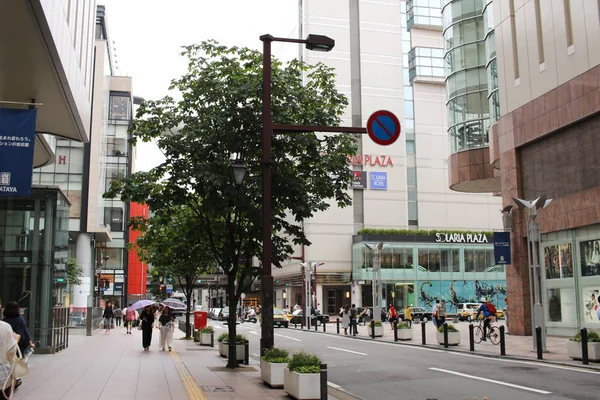 Calle Tenjin en Fukuoka, Japón . — Foto de Stock