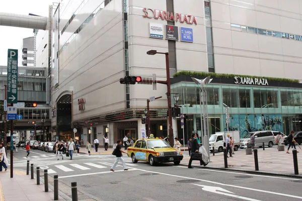 Strada Tenjin a Fukuoka, Giappone . — Foto Stock