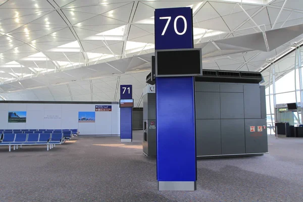 Interior do Aeroporto Internacional de Hong Kong. 2011 — Fotografia de Stock