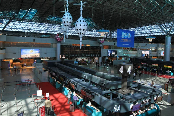 Check-in balie in Taipei Taoyuan City Airport — Stockfoto