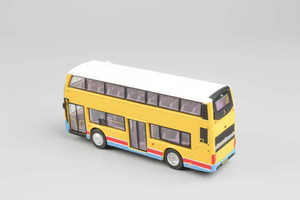 香港の道路上のおもちゃ市バス — ストック写真