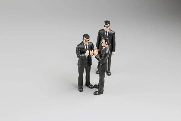 Pessoas de negócios falando isolado no fundo branco — Fotografia de Stock