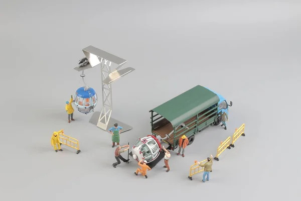 Mini figura con teleférico en el sitio — Foto de Stock