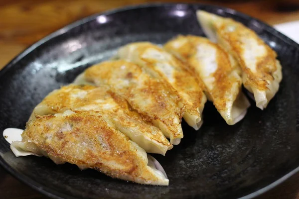 Japanische Pfannenknödel — Stockfoto