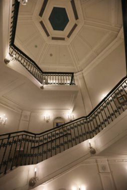 Kar Krisal Müzesi yuvarlak merdiven