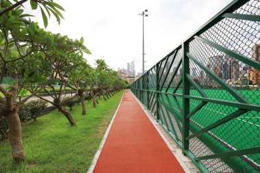 pist veya kablo kanalı yüzeye yakın çekim spor alanı