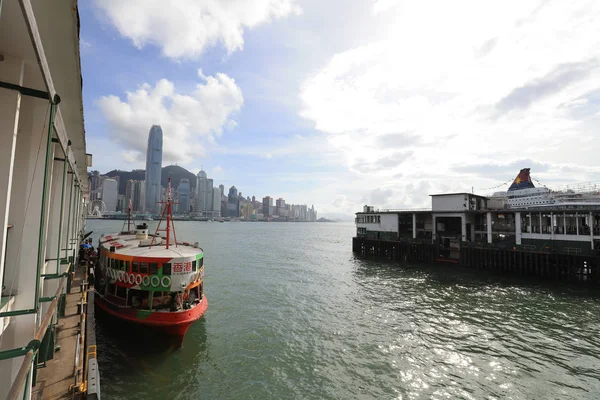 Operador de servicio de ferry, atracción turística en hk — Foto de Stock