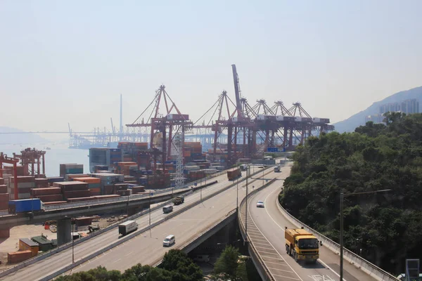 Hong kong kwai chung containerterminal — Stockfoto