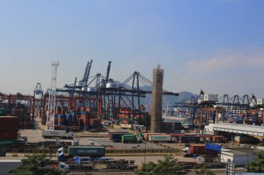 kapsayıcılar içinde hong kong kwai chung konteyner terminali