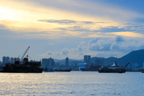 Lei Yue Mun, Hong Kong görünümü