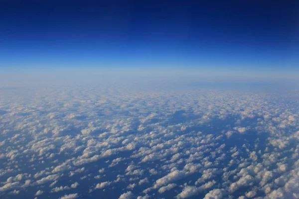 飛行機から見た雲の形成 — ストック写真