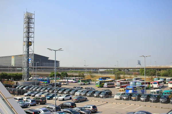 Parkeerplaats in vliegveld van Hong Kong — Stockfoto