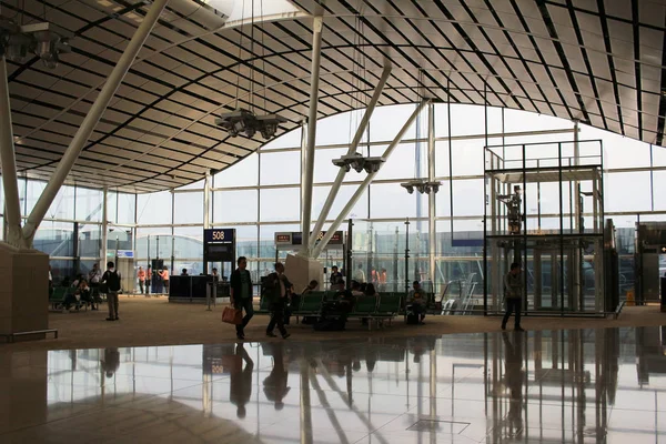 Міжнародного аеропорту Гонконга півночі супутника вестибюль — стокове фото