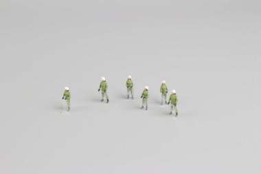 Mini swat ekibi gemide duruyor