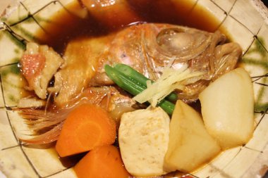 Japon kuyruk Snapper sebze ile set