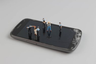 Şekil Polis Birliği Mini cep telefonunuzda korumak