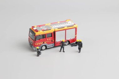 savaşçıları Studio itfaiye ile vurdu