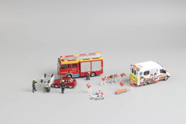 küçük bir kaza olarak oyuncak figürler