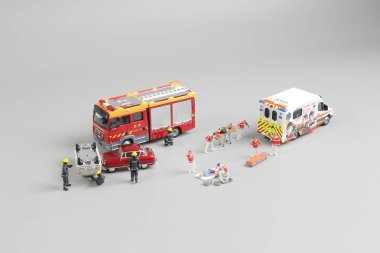 küçük bir kaza olarak oyuncak figürler