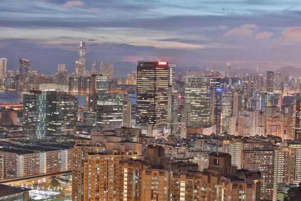  Lam teneke hong kong manzaraya