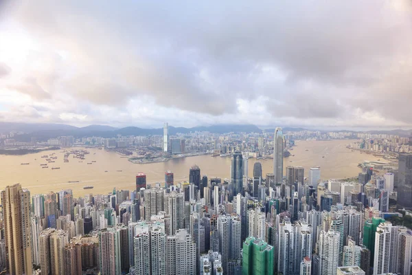 Urban architecture in Hong Kong from peak — Stock Photo, Image