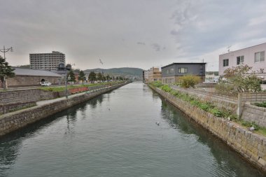 Otaru ünlü kanal boyunca Ambarlar