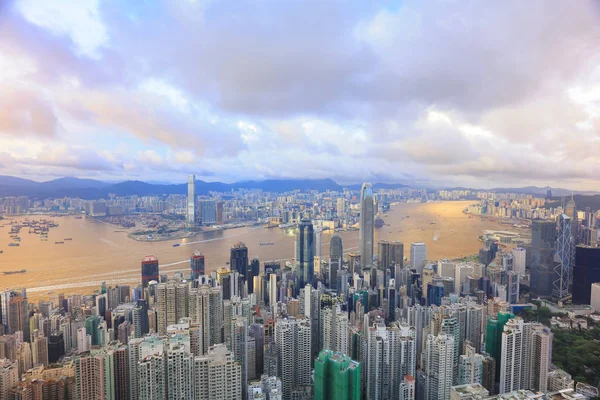 Χονγκ Κονγκ, Κίνα πόλη στον ορίζοντα από the peak. — Φωτογραφία Αρχείου